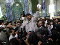 Ahmadinejad celebrates his victory